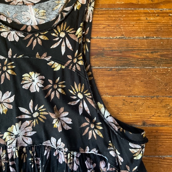 Free People top - Picture 2 of 4